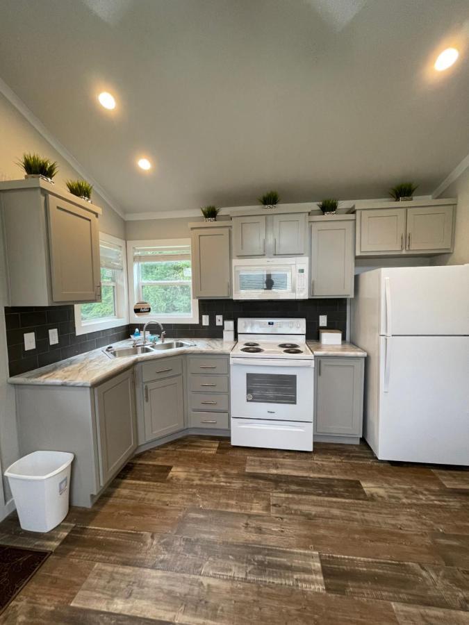 Charming Tiny Home! Close To Oxford, Sardis Lake, Safari Animal Zoo Экстерьер фото
