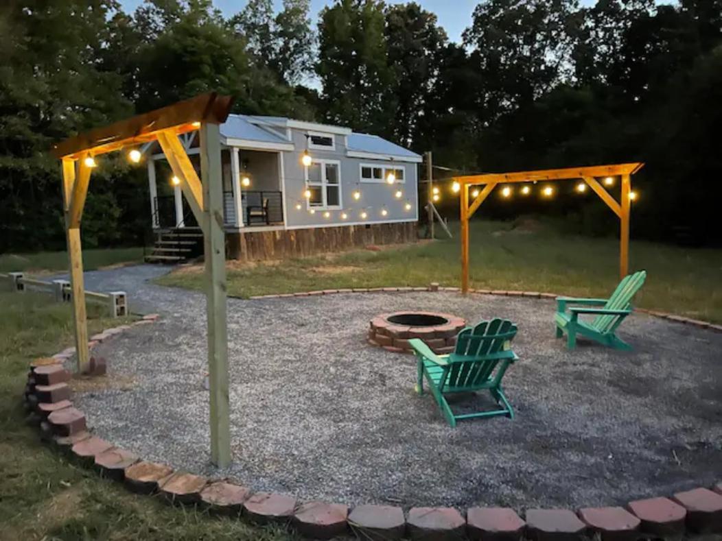 Charming Tiny Home! Close To Oxford, Sardis Lake, Safari Animal Zoo Экстерьер фото